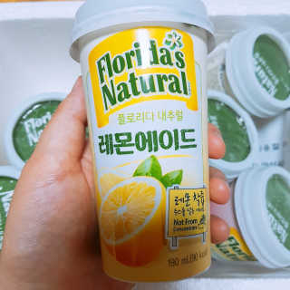 플로리다 내추럴 플로리다내추럴 레몬에이드  2종 — 5점을 준 리뷰어가 2018년 7월 올린 사용 사진