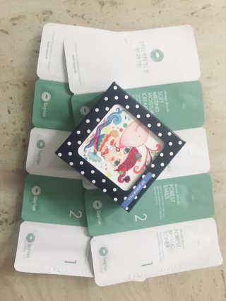 수피요 통동 팔공검 NO SEBUM POWDER PACT — 3점을 준 리뷰어가 2018년 6월 올린 사용 사진