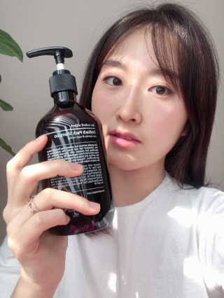 the naked object [탈모볼륨샴푸] 디블랙 팩 샴푸 — 5점을 준 리뷰어가 2020년 2월 올린 사용 사진