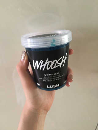 러쉬 샤워젤리 후쉬 240g 리프레셔 250g — 3.67점을 준 리뷰어가 2017년 7월 올린 사용 사진