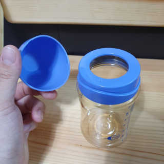유비맘 PPSU 젖병 노꼭지_200ml_컬러 랜덤 발송 — 4점을 준 리뷰어가 2019년 12월 올린 사용 사진
