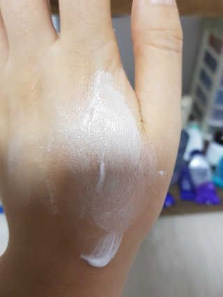 메이메리 쓰리이펙츠 모이스처 톤업크림 50ml — 2점을 준 리뷰어가 2019년 12월 올린 사용 사진