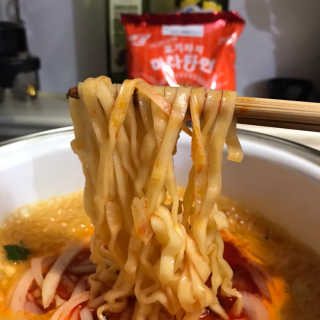 [풀무원] 포기하지 마라탕면 — 5점을 준 리뷰어가 2019년 7월 올린 사용 사진