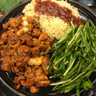 고향원조숯불닭갈비 [고향산천원조숯불닭갈비] 뼈없는 숯불닭갈비 2인세트 — 5점을 준 리뷰어가 2018년 9월 올린 사용 사진