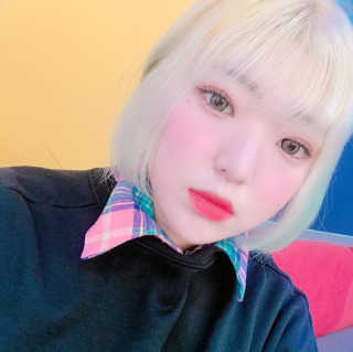 JM솔루션 물광 커버 파운데이션 럭셔리 — 5점을 준 리뷰어가 2018년 12월 올린 사용 사진