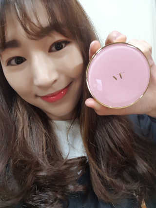 브이티 코스메틱 VT 리얼 콜라겐 팩트 — 4.67점을 준 리뷰어가 2017년 4월 올린 사용 사진