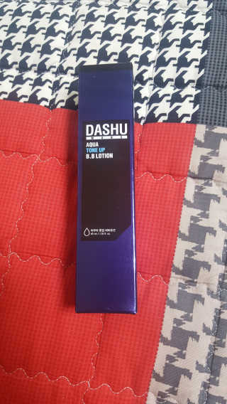 다슈코리아 다슈 맨즈 톤 업 비비로션 40ml — 3.33점을 준 리뷰어가 2018년 5월 올린 사용 사진