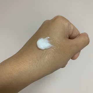 지고트 비타솔루션12 모이스처 앰플 크림 100ml — 3.5점을 준 리뷰어가 2019년 6월 올린 사용 사진