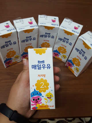매일우유 멸균 매일우유 저지방 2프로 멸균 핑크퐁 에디션 6입 — 5점을 준 리뷰어가 2017년 12월 올린 사용 사진