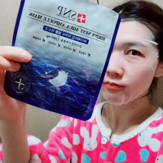 SNP 바다제비집 아쿠아 앰플 마스크 — 4.5점을 준 리뷰어가 2018년 3월 올린 사용 사진