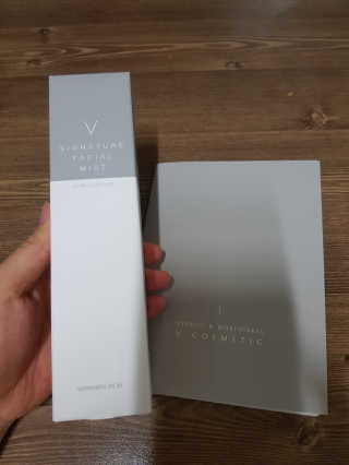 브이코스메틱 V브이 시그니처 안개분사 미스트 — 5점을 준 리뷰어가 2018년 8월 올린 사용 사진