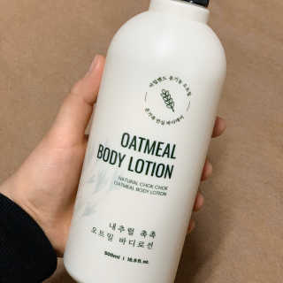 (주)에네스티 내추럴 촉촉  오트밀 바디로션 500ml — 5점을 준 리뷰어가 2019년 12월 올린 사용 사진