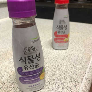 풀무원 식물성유산균 레드앤오메가 + 푸룬앤바이오 — 4.33점을 준 리뷰어가 2018년 11월 올린 사용 사진