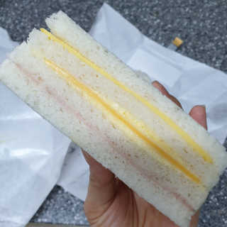 메이젠_송도글로벌점 [대만샌드위치메이젠_송도글로벌]샌드+라떼+밀크티+마 — 5점을 준 리뷰어가 2019년 3월 올린 사용 사진