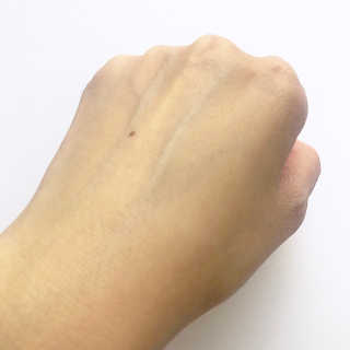 소프트 에어리 UV 에센스 SPF 50 PA ++++ — 5점을 준 리뷰어가 2019년 3월 올린 사용 사진