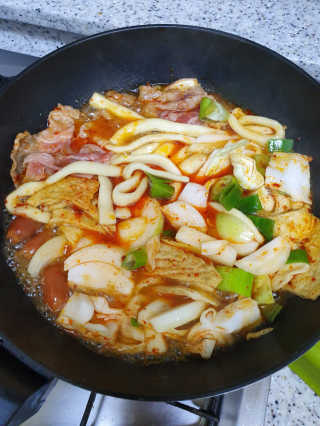 식스레시피 마라떡볶이 쿠킹박스 2인분 — 4점을 준 리뷰어가 2019년 6월 올린 사용 사진