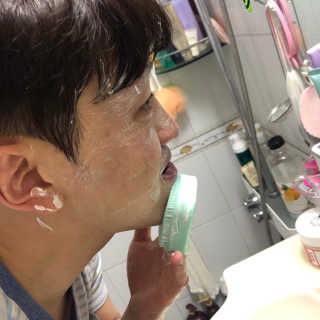 비비또 페이셜 클렌징 브러쉬 2P — 4.5점을 준 리뷰어가 2019년 6월 올린 사용 사진