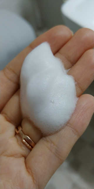 에이밀 슈퍼 그레인 버블 폼 200ml — 4점을 준 리뷰어가 2019년 12월 올린 사용 사진