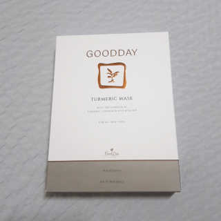 GoodDay Skincare GoodDay 강황 마스크 — 5점을 준 리뷰어가 2020년 2월 올린 사용 사진