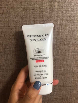 지고트 화이트닝 유브이 썬블럭 크림 70ml,1+1 — 5점을 준 리뷰어가 2019년 5월 올린 사용 사진