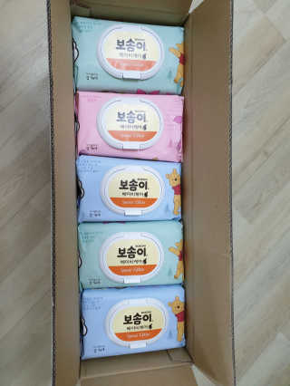 보솜이 아기물티슈 베이비케어 푸에디션 캡 74매 10입 — 5점을 준 리뷰어가 2019년 4월 올린 사용 사진