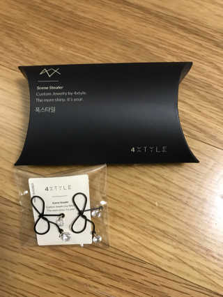 폭스타일 은침 벨 리본 귀걸이 — 2.5점을 준 리뷰어가 2017년 2월 올린 사용 사진