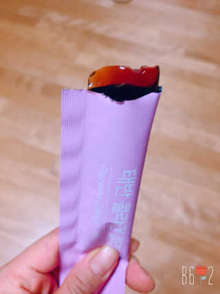 네츄럴굿띵스 태반 콜라겐 젤리 15포 — 5점을 준 리뷰어가 2018년 11월 올린 사용 사진