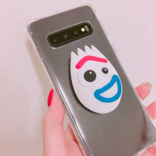 하이키키 디즈니 토이스토리 주토피아 팝톡  휴대폰 거치대 — 5점을 준 리뷰어가 2019년 9월 올린 사용 사진
