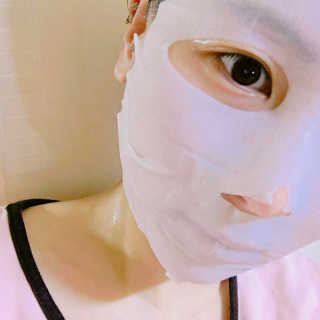 23years old 코쿤 윌로우 실키 마스크 — 5점을 준 리뷰어가 2018년 4월 올린 사용 사진
