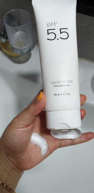포므시 스노우화이트클렌징폼pH5.5 — 5점을 준 리뷰어가 2019년 6월 올린 사용 사진