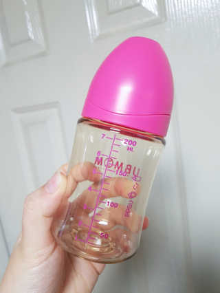 유비맘 PPSU 젖병 노꼭지_200ml_컬러 랜덤 발송 — 5점을 준 리뷰어가 2020년 1월 올린 사용 사진