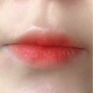 포렌코즈 글램 얼루어 립 크레용 — 3.83점을 준 리뷰어가 2017년 7월 올린 사용 사진