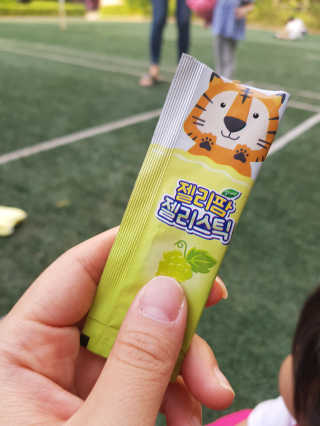 얼리버드 젤리팜 젤리스틱 — 4점을 준 리뷰어가 2019년 6월 올린 사용 사진
