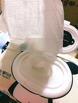 달곰이 물티슈 — 4점을 준 리뷰어가 2017년 3월 올린 사용 사진