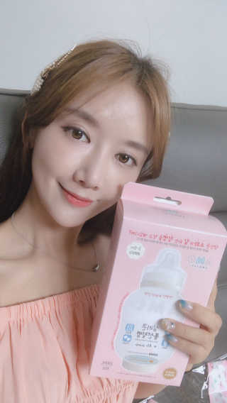[베이비앤아이] 클린 이유식 방수 턱받이 — 4점을 준 리뷰어가 2019년 7월 올린 사용 사진
