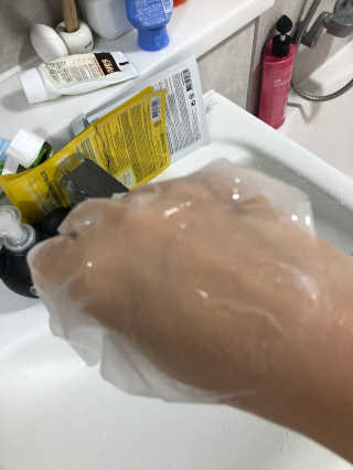 고보습에 화이트닝 아미모네 바다마스크팩 10매입 — 5점을 준 리뷰어가 2019년 11월 올린 사용 사진