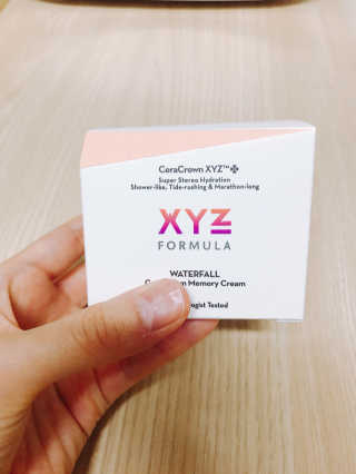 XYZ FORMULA 워터폴 라인 세라크라운 메모리 크림 — 5점을 준 리뷰어가 2018년 3월 올린 사용 사진