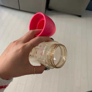 유비맘 PPSU 젖병 노꼭지_200ml_컬러 랜덤 발송 — 4점을 준 리뷰어가 2020년 3월 올린 사용 사진