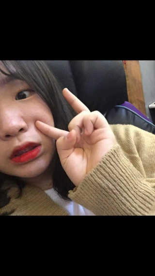 [블랙루즈] 펄블리 아이 글리터 2종 — 4.5점을 준 리뷰어가 2019년 1월 올린 사용 사진