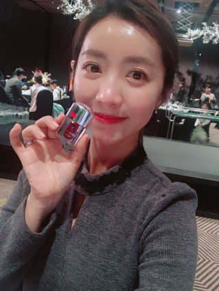 셀레뷰 슈퍼 글램 립 오일 — 5점을 준 리뷰어가 2017년 12월 올린 사용 사진