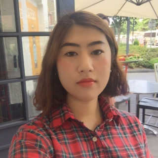 포렌코즈 글램 얼루어 립 크레용 — 2.5점을 준 리뷰어가 2017년 7월 올린 사용 사진