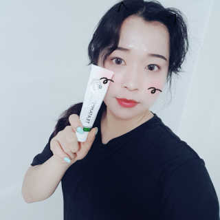 나이팅게일 티타민 크림 리뉴얼 — 4.17점을 준 리뷰어가 2018년 4월 올린 사용 사진