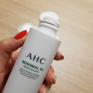 AHC 에이 에이치 씨 미니멀 10 워터리 에센스 — 5점을 준 리뷰어가 2018년 12월 올린 사용 사진