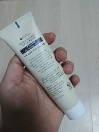 메이메리 쓰리이펙츠 모이스처 톤업크림 50ml — 5점을 준 리뷰어가 2019년 12월 올린 사용 사진