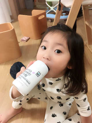 네츄럴굿띵스 퓨어 키즈 멀티비타민 앤 미네랄 30일분 — 5점을 준 리뷰어가 2017년 10월 올린 사용 사진
