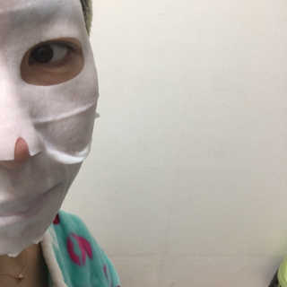 23years old 코쿤 윌로우 실키 마스크 — 5점을 준 리뷰어가 2018년 10월 올린 사용 사진