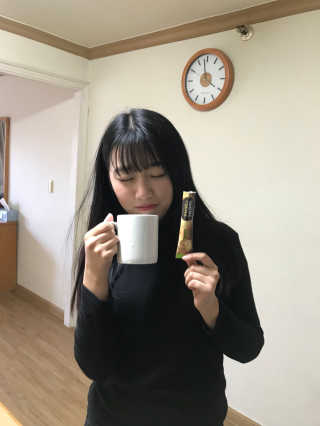 네스카페 코리아 네스카페 크레마 코코넛라떼 — 5점을 준 리뷰어가 2018년 1월 올린 사용 사진