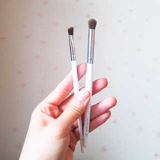 엘프 블러쉬, 블랜딩 아이, 디파이닝 아이 브러쉬 3종 — 3점을 준 리뷰어가 2019년 3월 올린 사용 사진