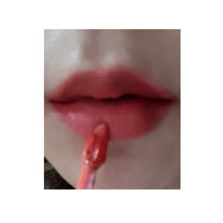 터치인솔 프리티필터 쉬폰 벨벳 립틴트 — 5점을 준 리뷰어가 2018년 10월 올린 사용 사진