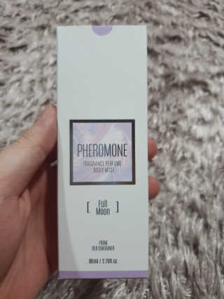 레드컨테이너 페로몬향 퍼퓸 바디미스트 80ml — 5점을 준 리뷰어가 2020년 3월 올린 사용 사진